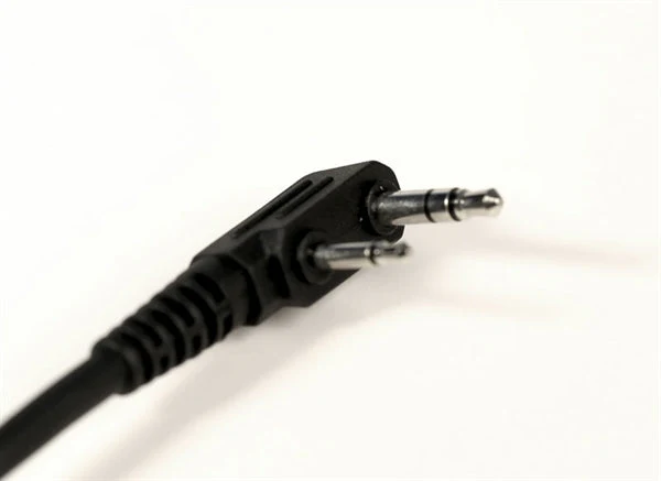 Kenwood KMC-45 Comparable 2 Pin Speaker Mic for Kenwood NX220/NX320 - Image 3