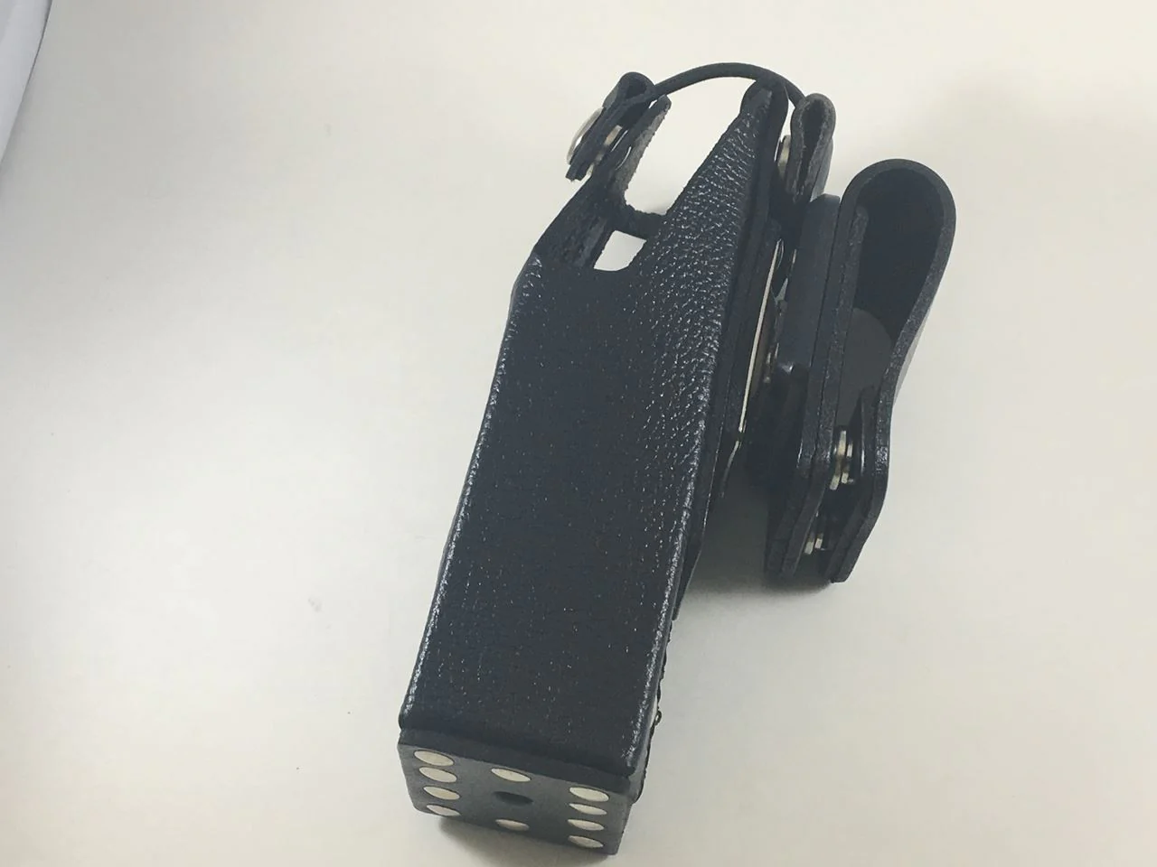 Motorola XTS 5000 Swivel Belt Loop Partial Keypad Leather Holster - Image 3